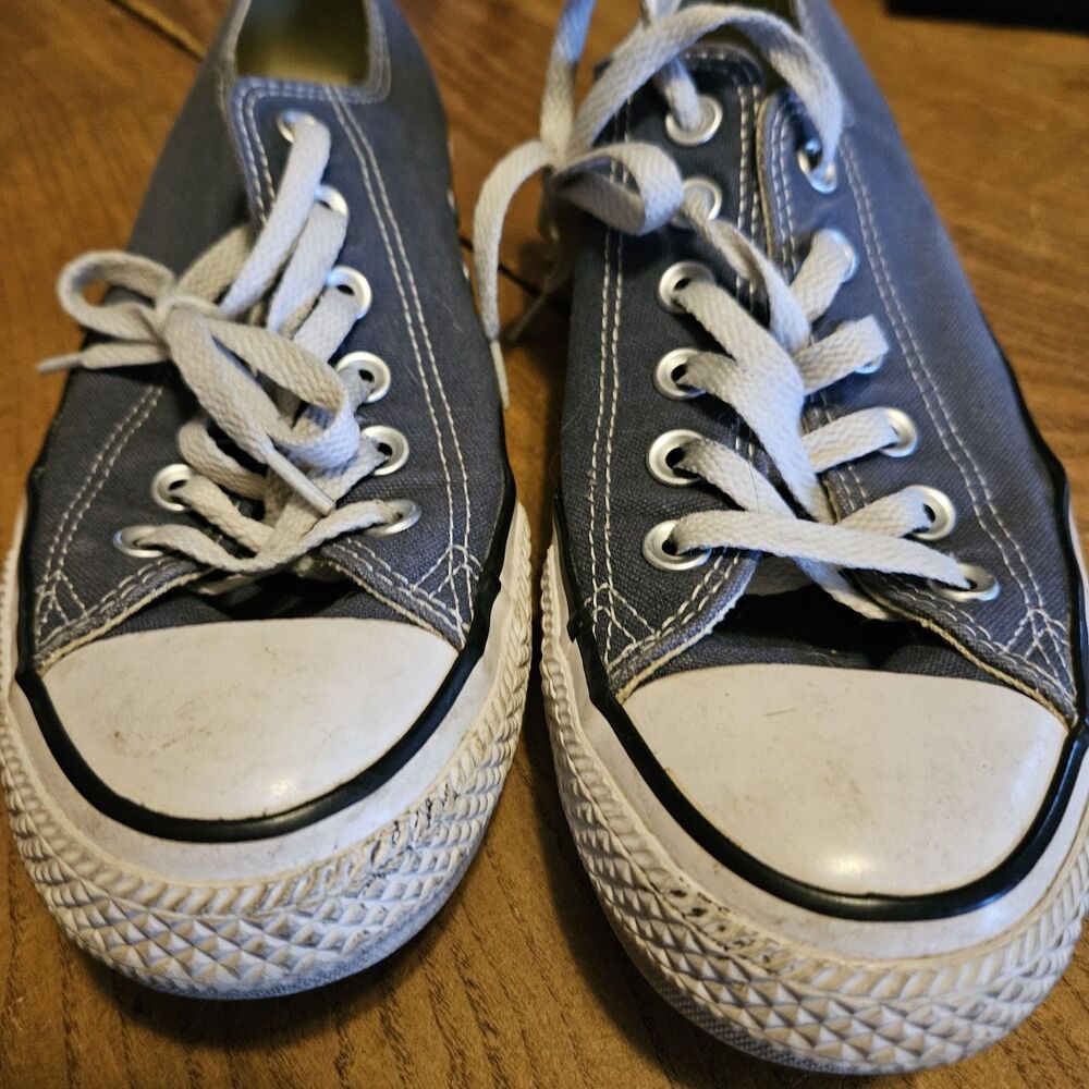 Converse Chuck Taylor All Star Men's  Size 6  Women 8 Low Top Canvas‎ Gray